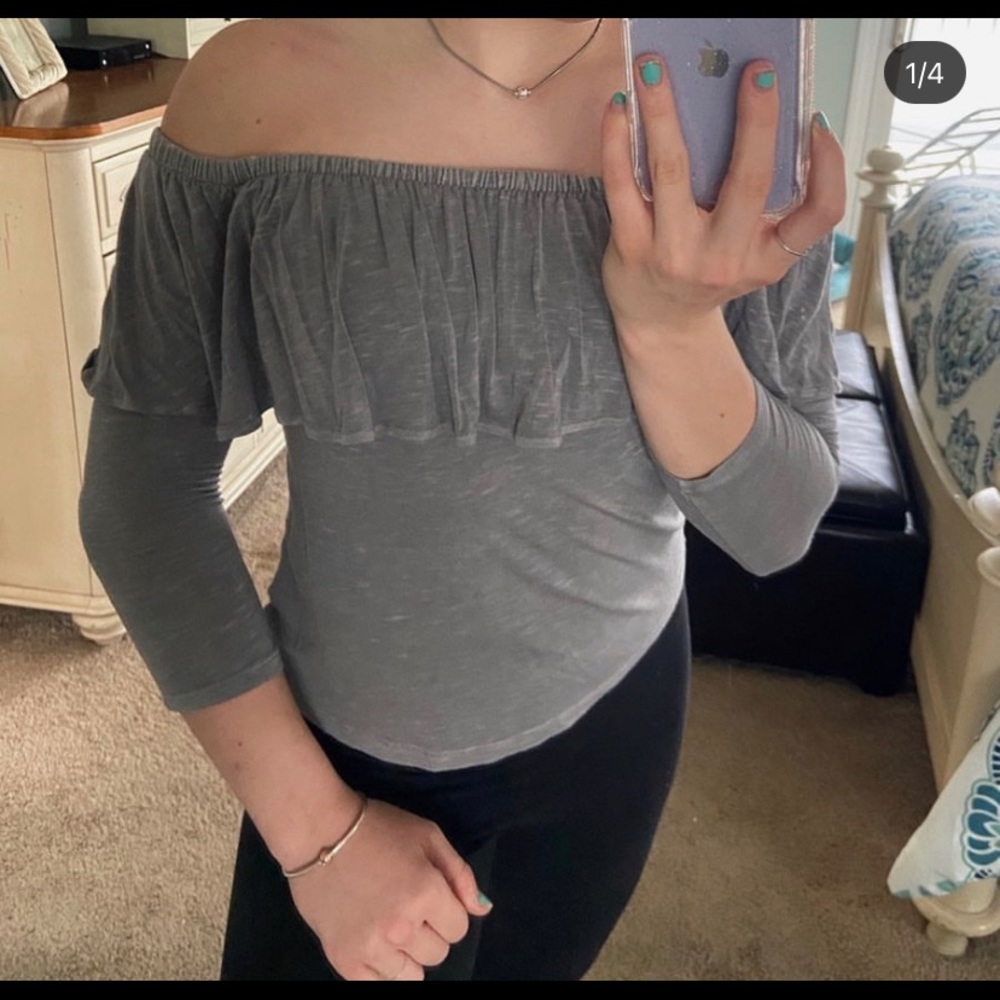 American Eagle off the shoulder quarter sleeve.